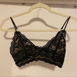 Aritzia black lace bralette